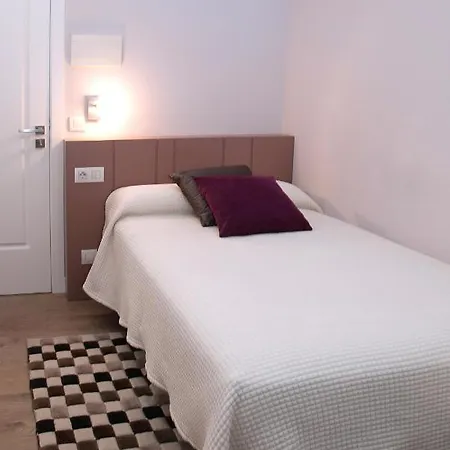 Linares 2* Santiago de Compostela